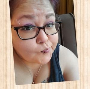 Meet your Posher, Della